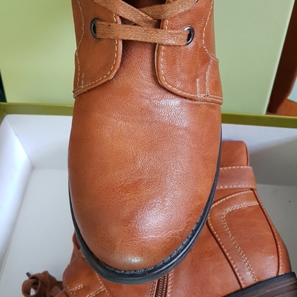 Womens boots - Picture 2 of 4